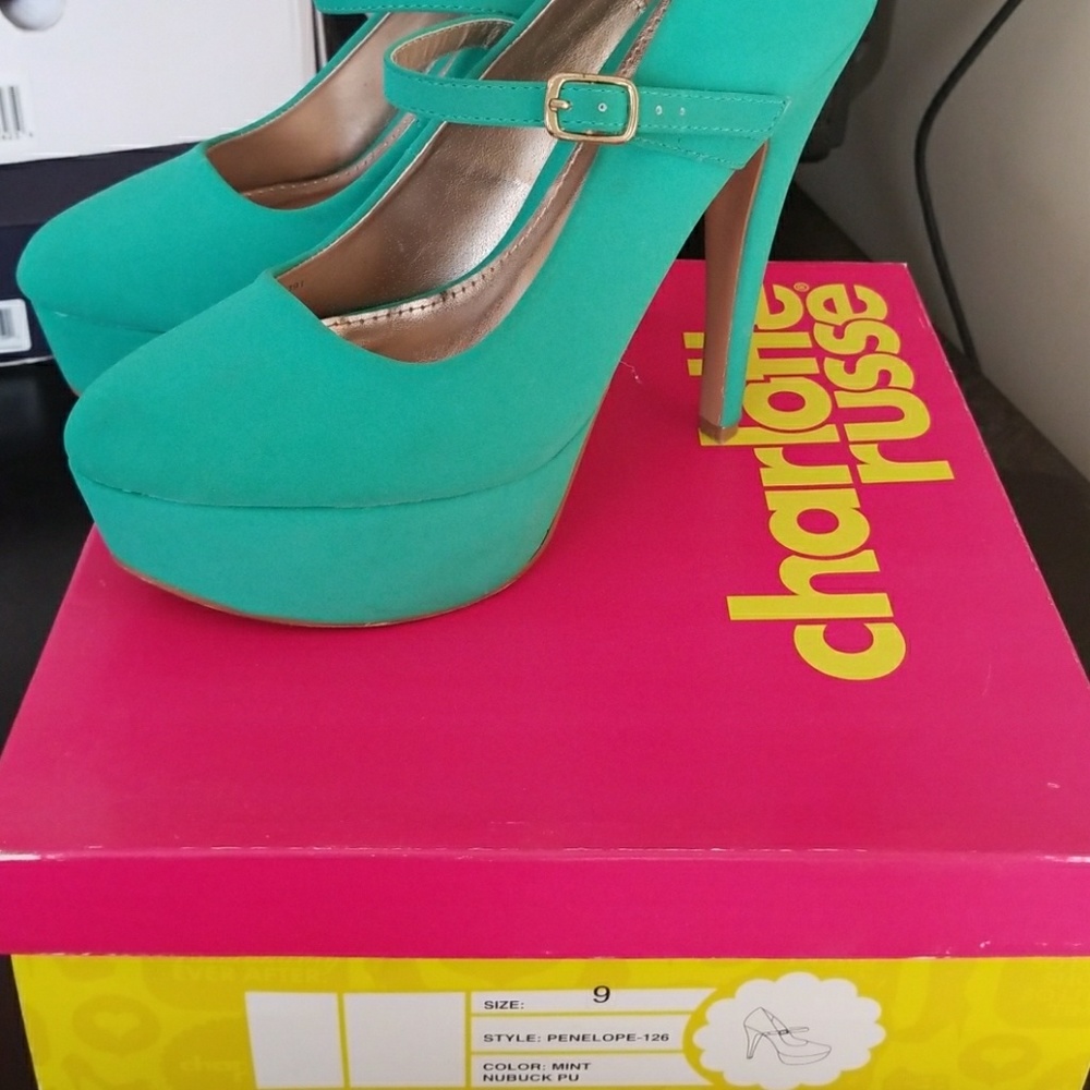 Teal (mint) shoes